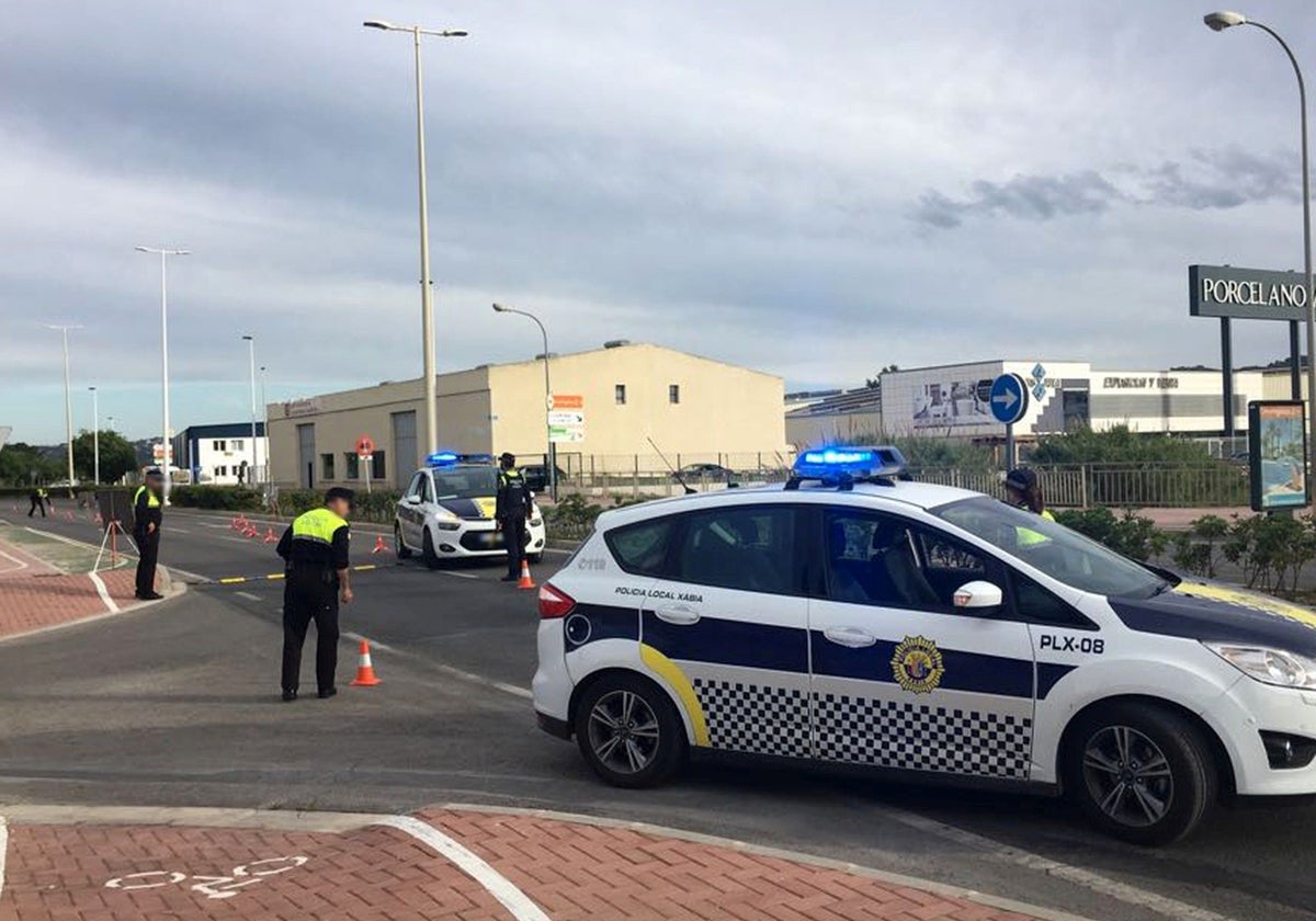 Imagen de archivo de un control de la Policía Local de Xàbia.