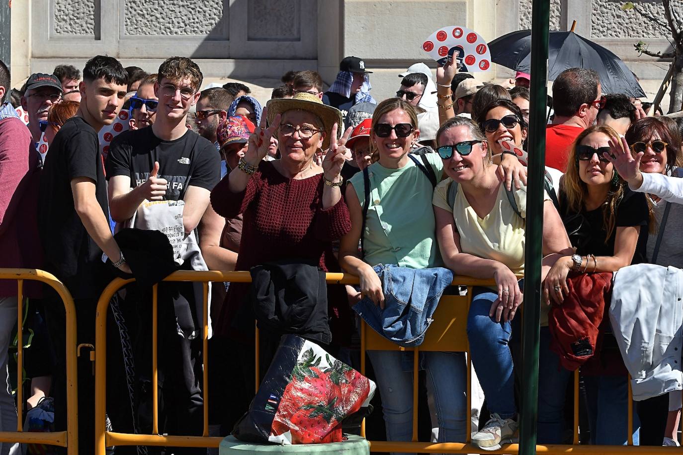 Búscate en la mascletà de este viernes 15 de marzo