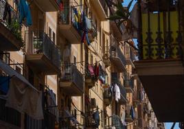 Fachada de un edificio de viviendas en Barcelona.