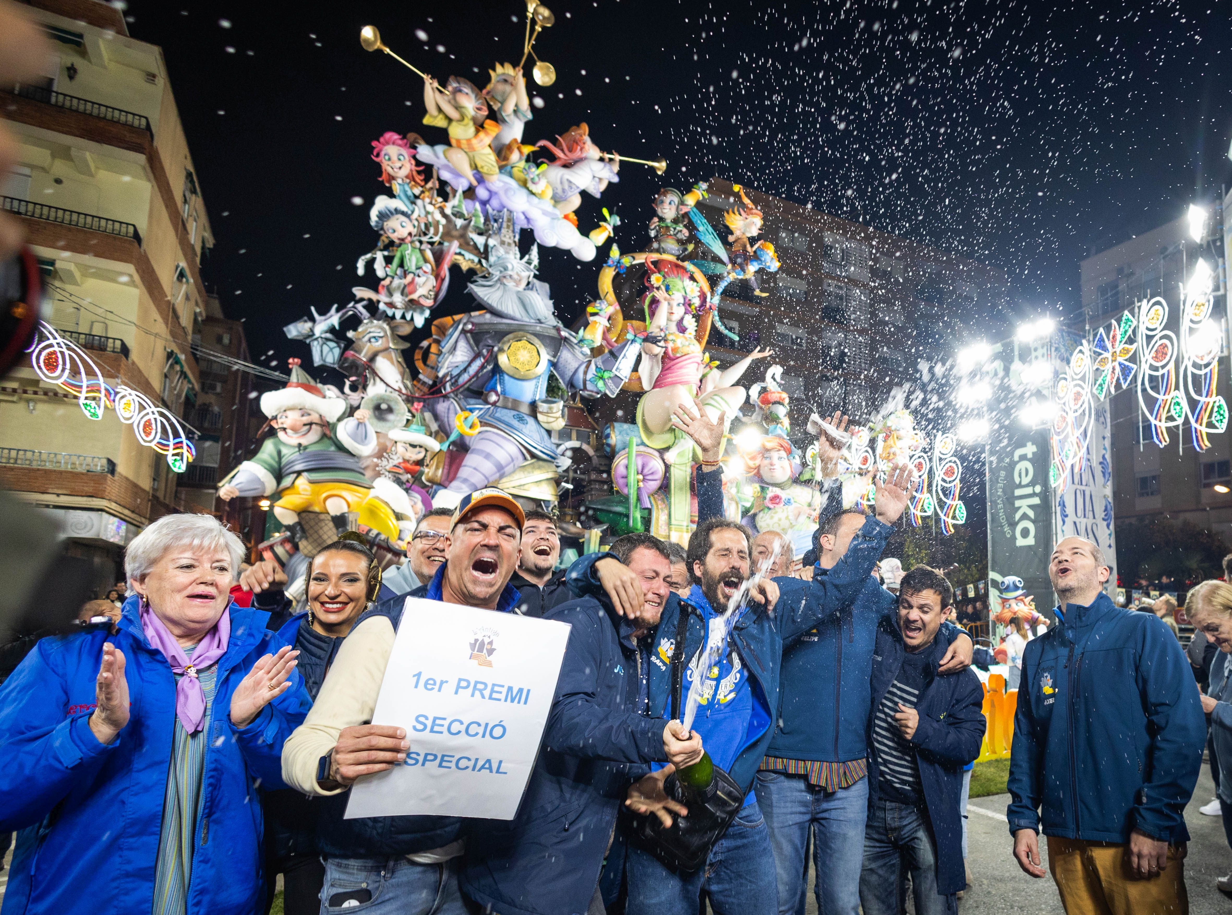 L&#039;Antiga de Campanar celebra su oro en Especial