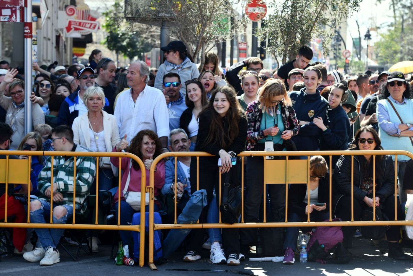 Búscate en la mascletà de hoy, sábado 16 de marzo