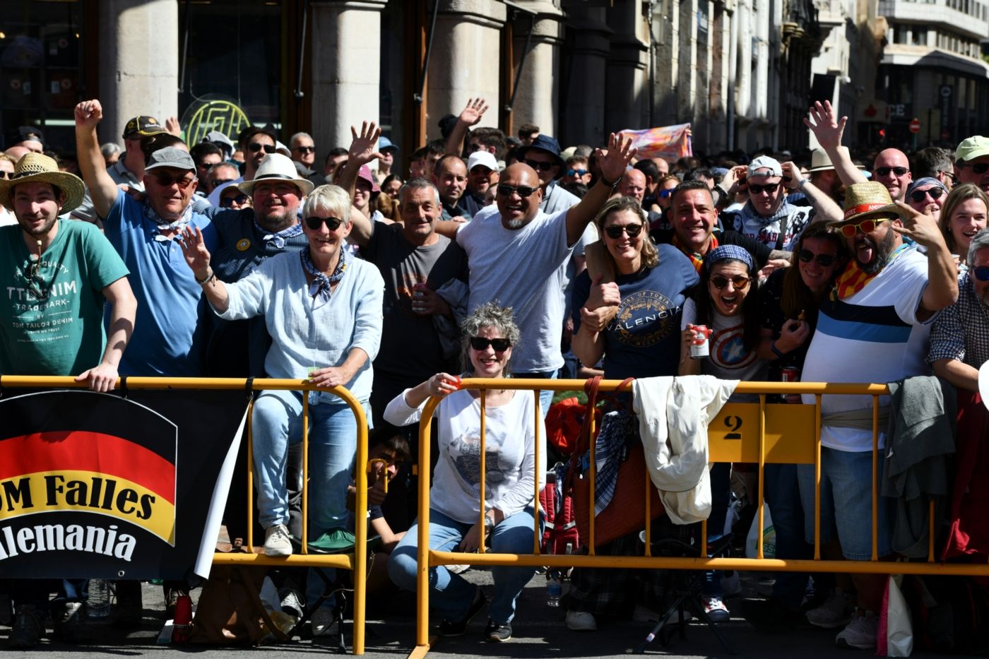 Búscate en la mascletà de hoy, sábado 16 de marzo