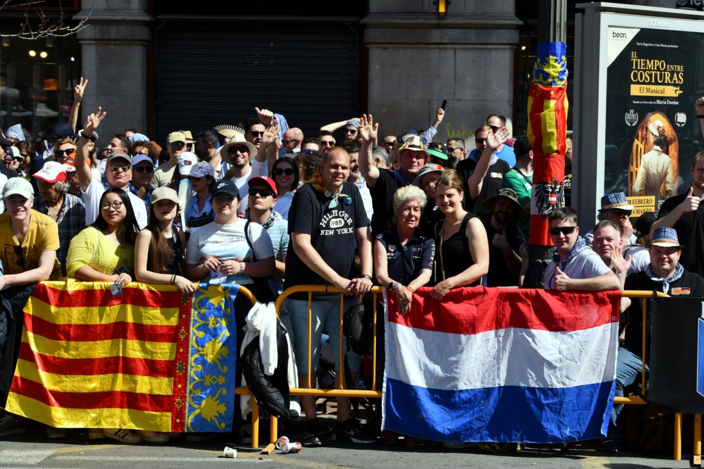 Búscate en la mascletà de hoy, sábado 16 de marzo