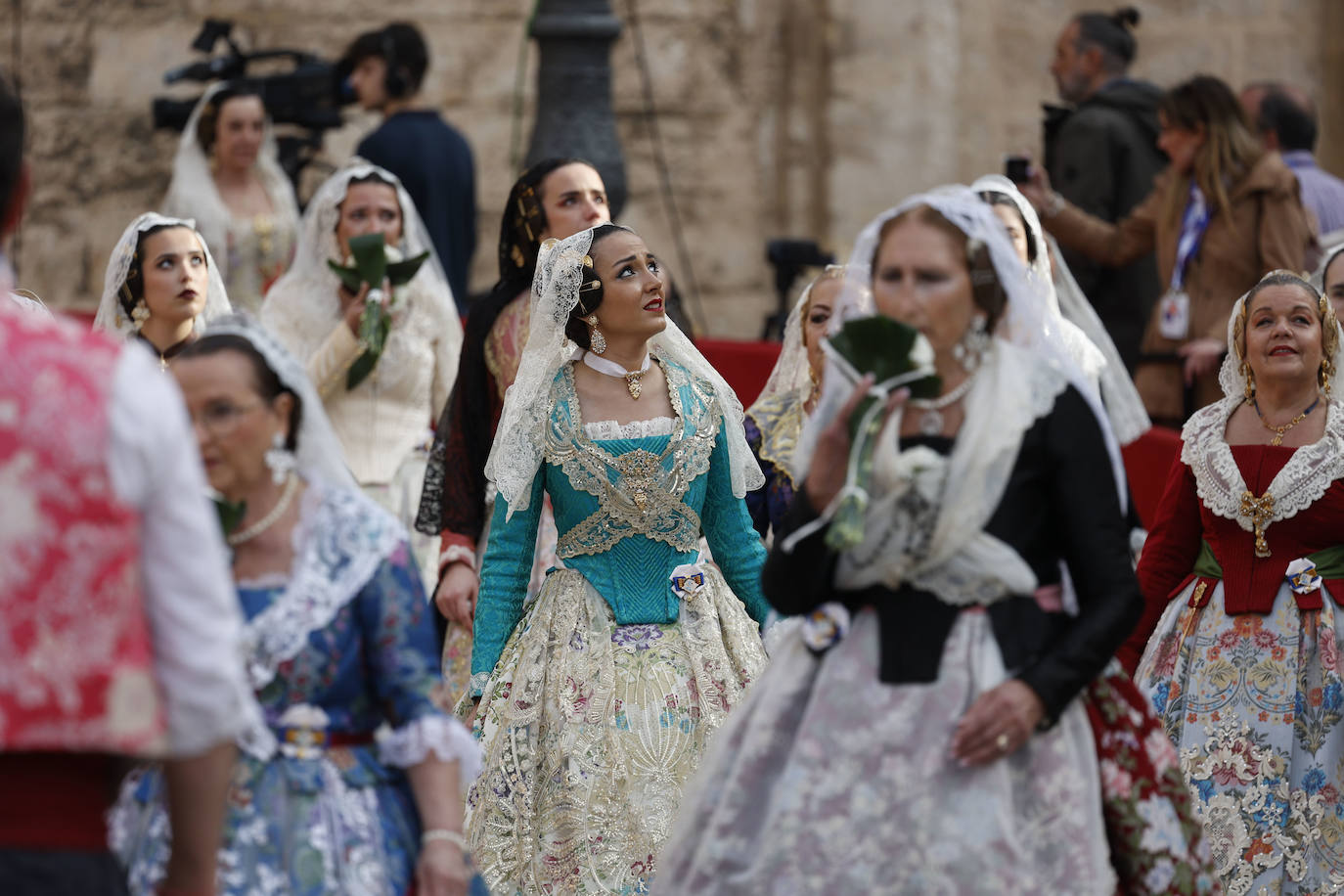 Búscate en la Ofrenda de las Fallas 2024: domingo 17 de marzo