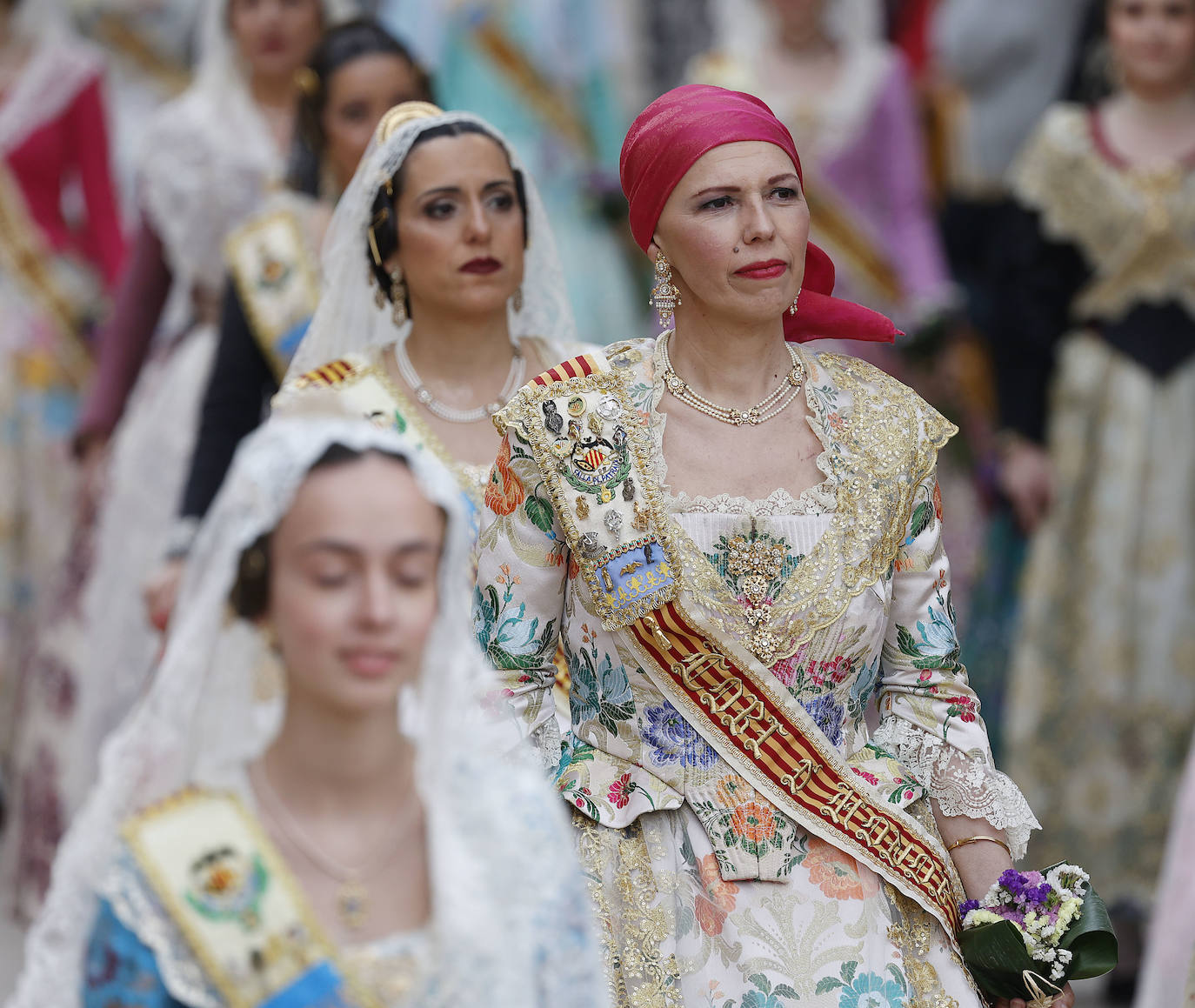 Búscate en la Ofrenda de las Fallas 2024: domingo 17 de marzo