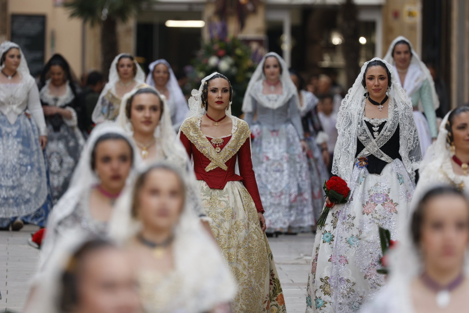 Búscate en la Ofrenda de las Fallas 2024: domingo 17 de marzo