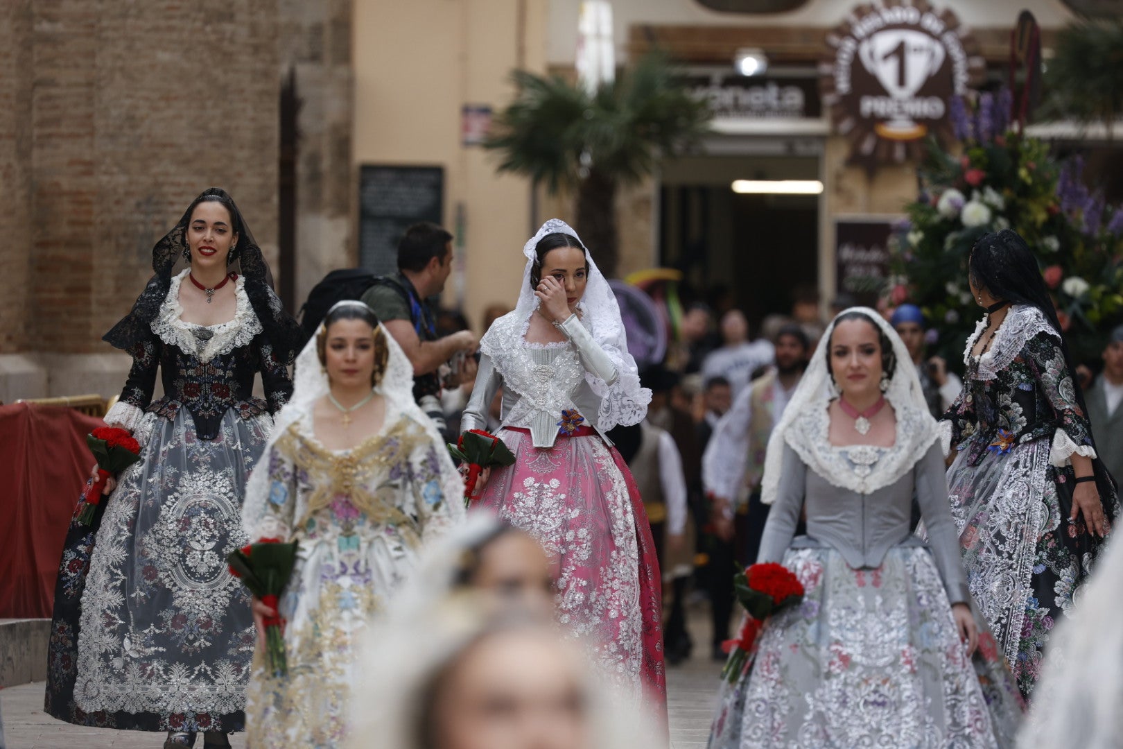 Búscate en la Ofrenda de las Fallas 2024: domingo 17 de marzo