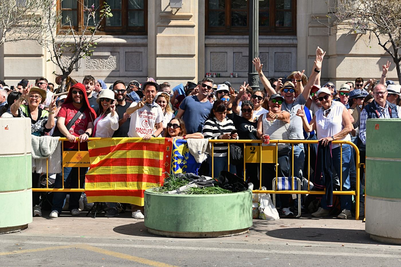 Búscate en la mascletà de este domingo 17 de marzo