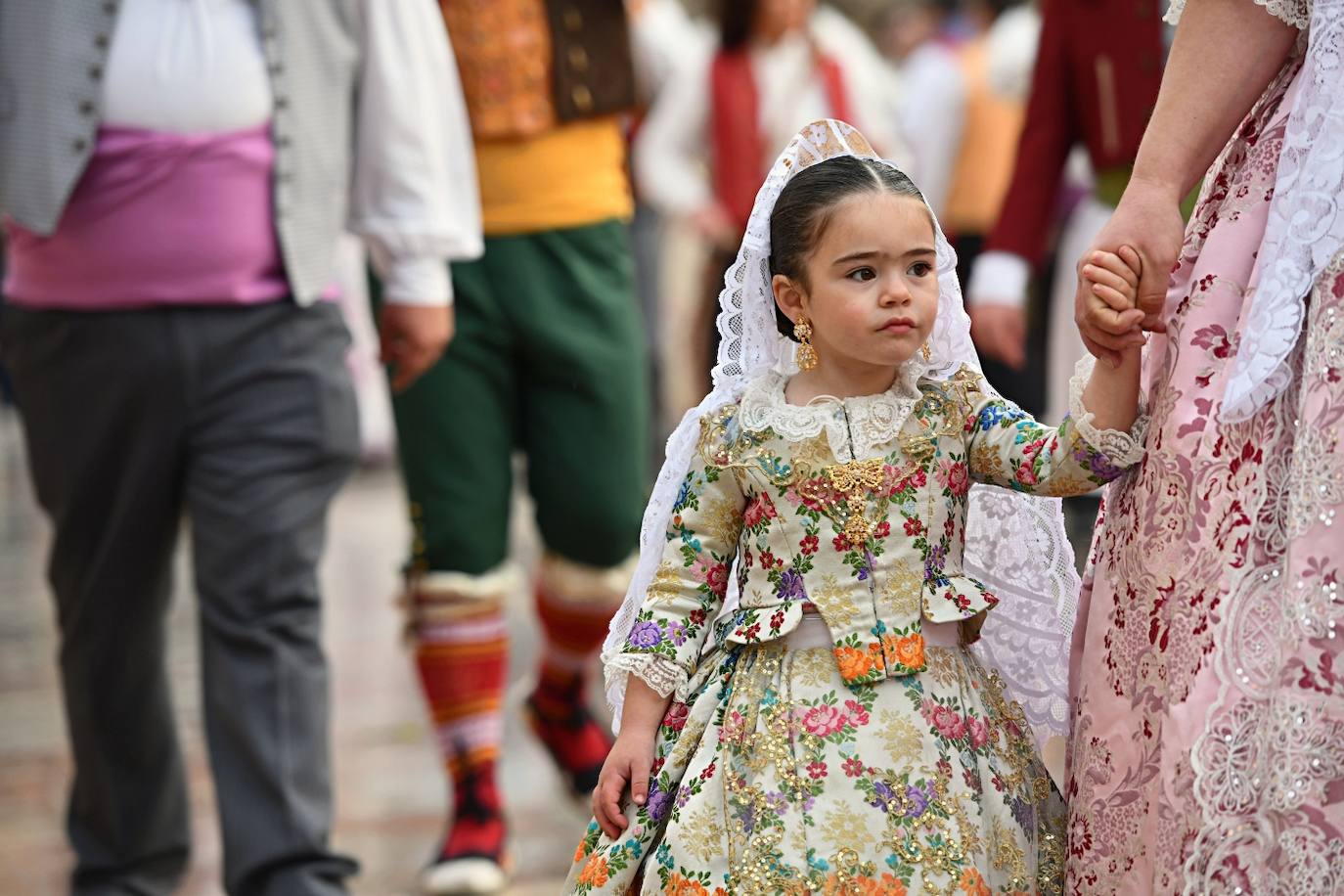 Búscate en la Ofrenda de las Fallas 2024: domingo 17 de marzo