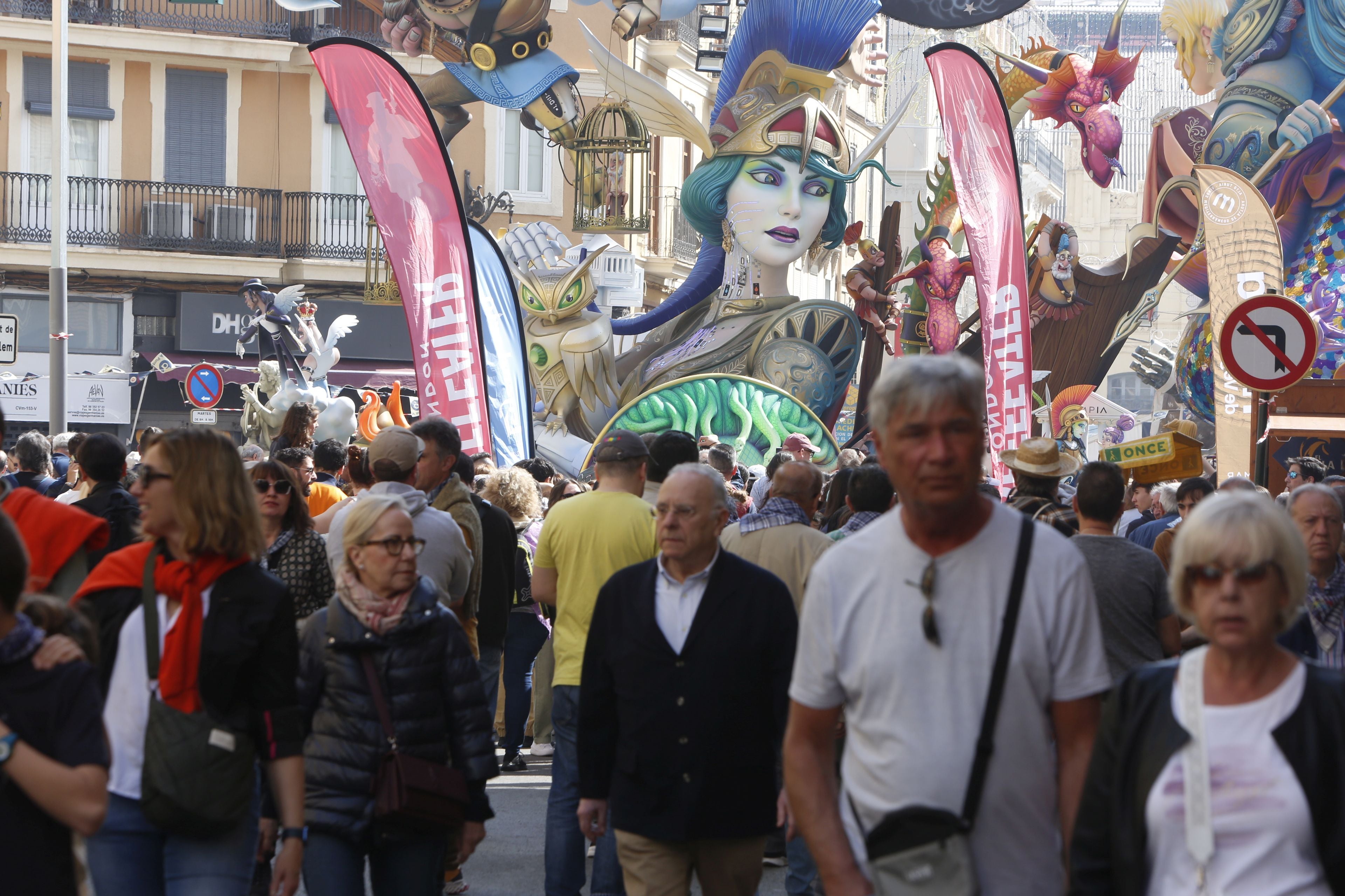 Ambiente en Valencia en el último día de Ofrenda de las Fallas 2024