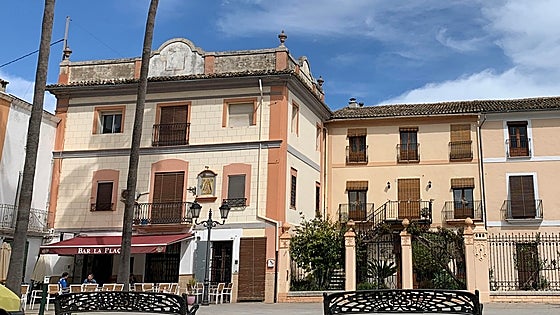 Potries dedica calles a Isabel-Clara Simó, Marifé Arroyo y Guillem Agulló