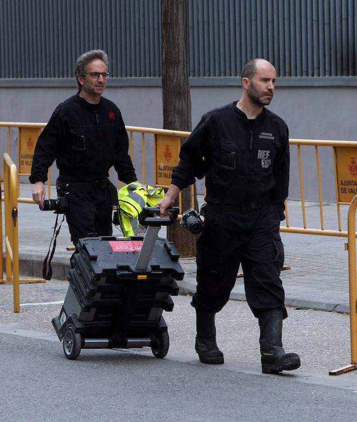 Imagen secundaria 2 - Incendio de Campanar: «Nunca había visto este grado de destrucción»