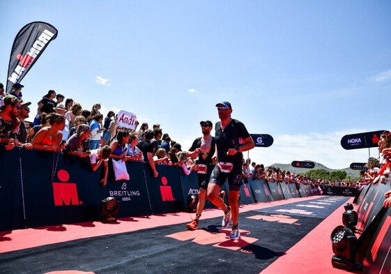 Participantes del Ironman que pronto tomarán Valencia.