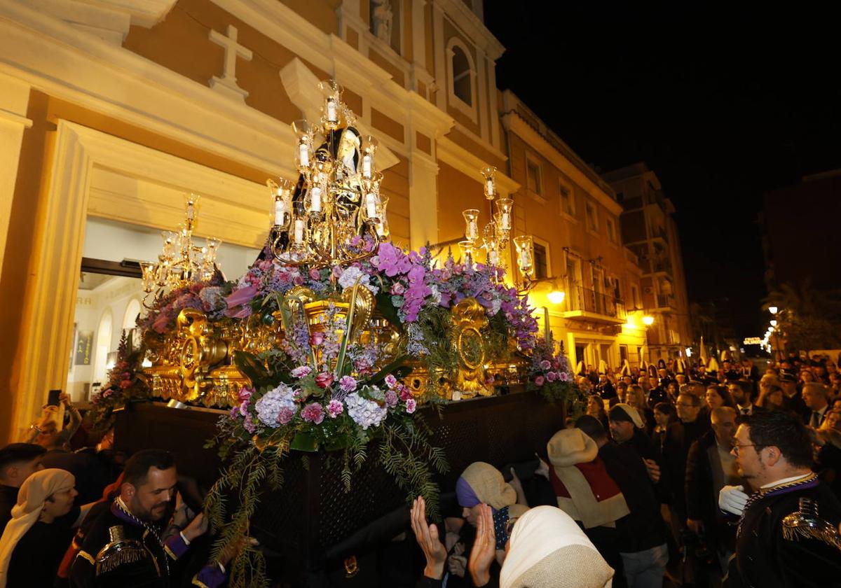 Procesión de los Granaderos de la Virgen en Valencia