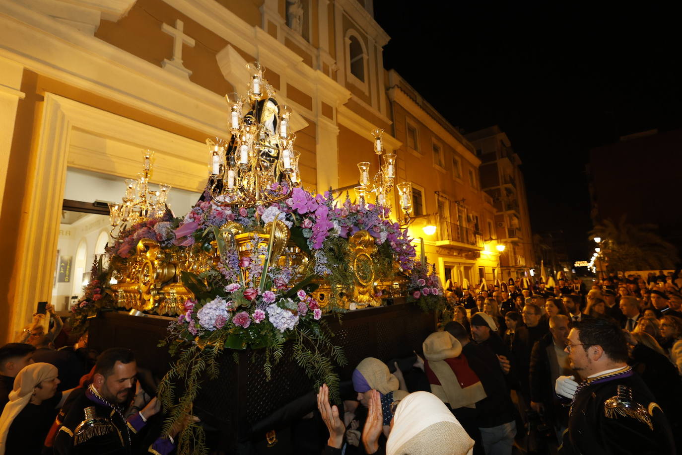 Procesión de los Granaderos de la Virgen en Valencia