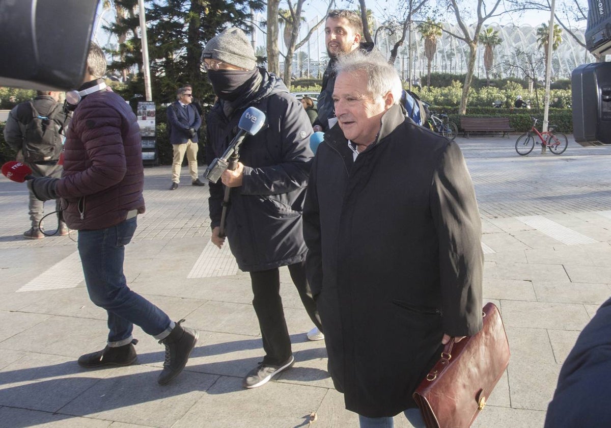 Alfonso Rus, a su llegada a la Ciudad de la Justicia.