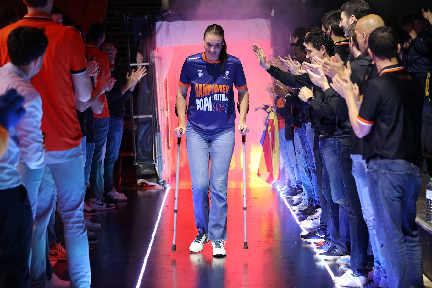 Celebración del Valencia Basket Femenino tras ganar la Copa de la Reina