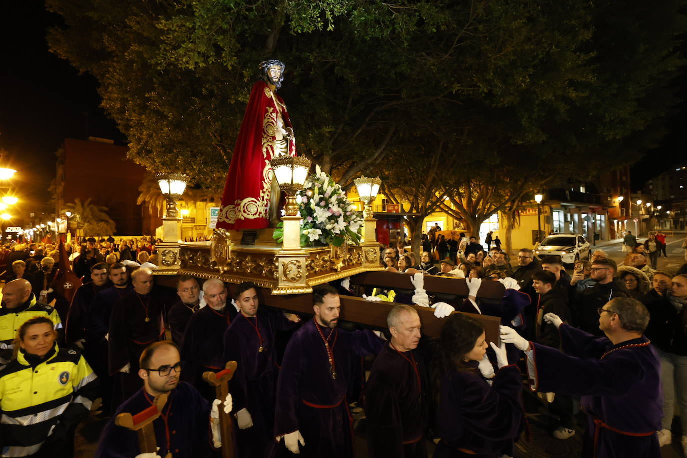 Procesión del Ecce Homo por las calles del Marítimo