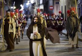 Los Longinos representan el Prendimiento de Jesús en la Semana Santa Marinera de Valencia
