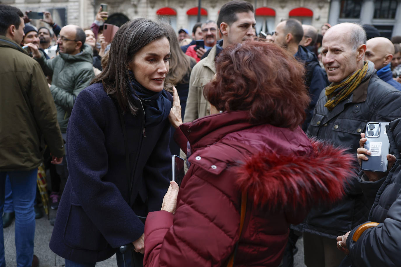 Felipe VI, Letizia, Leonor y Sofía aparecen en una procesión del centro de Madrid