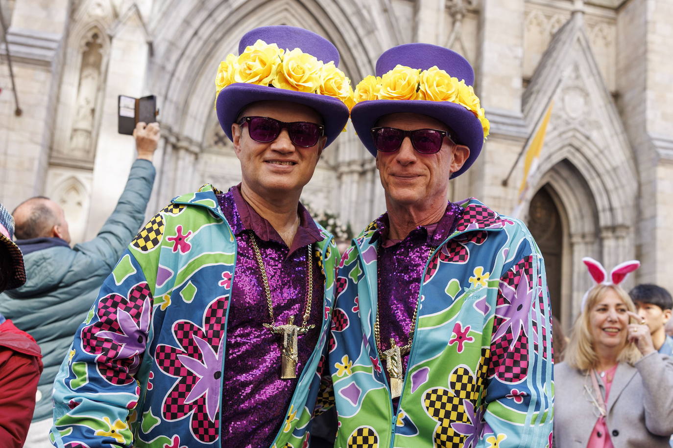 Nueva York celebra la Pascua con un desfile de llamativos sombreros