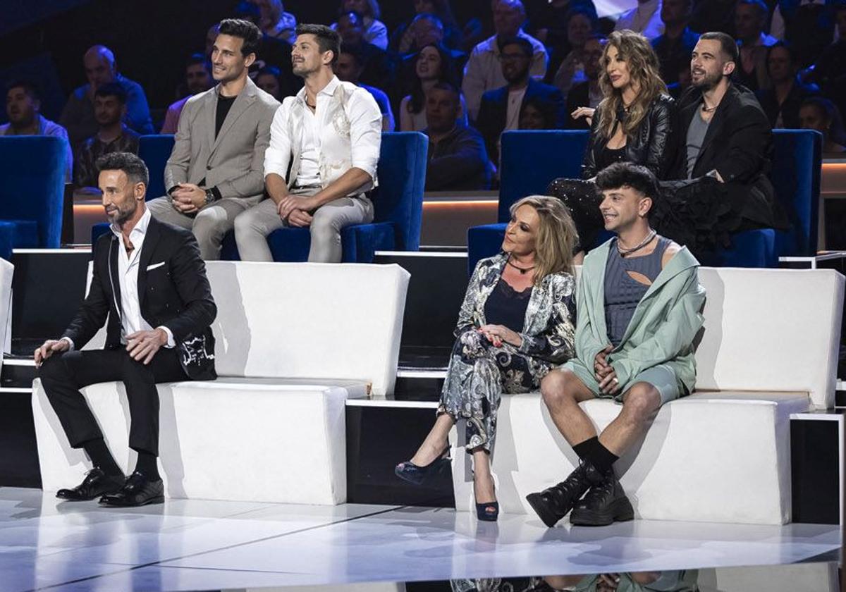 Algunos de los concursantes de 'Baila como puedas'.