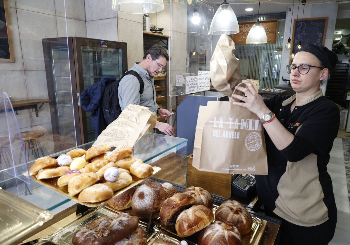 Los hornos tradicionales alertan de la situación asfixiante en la que viven.