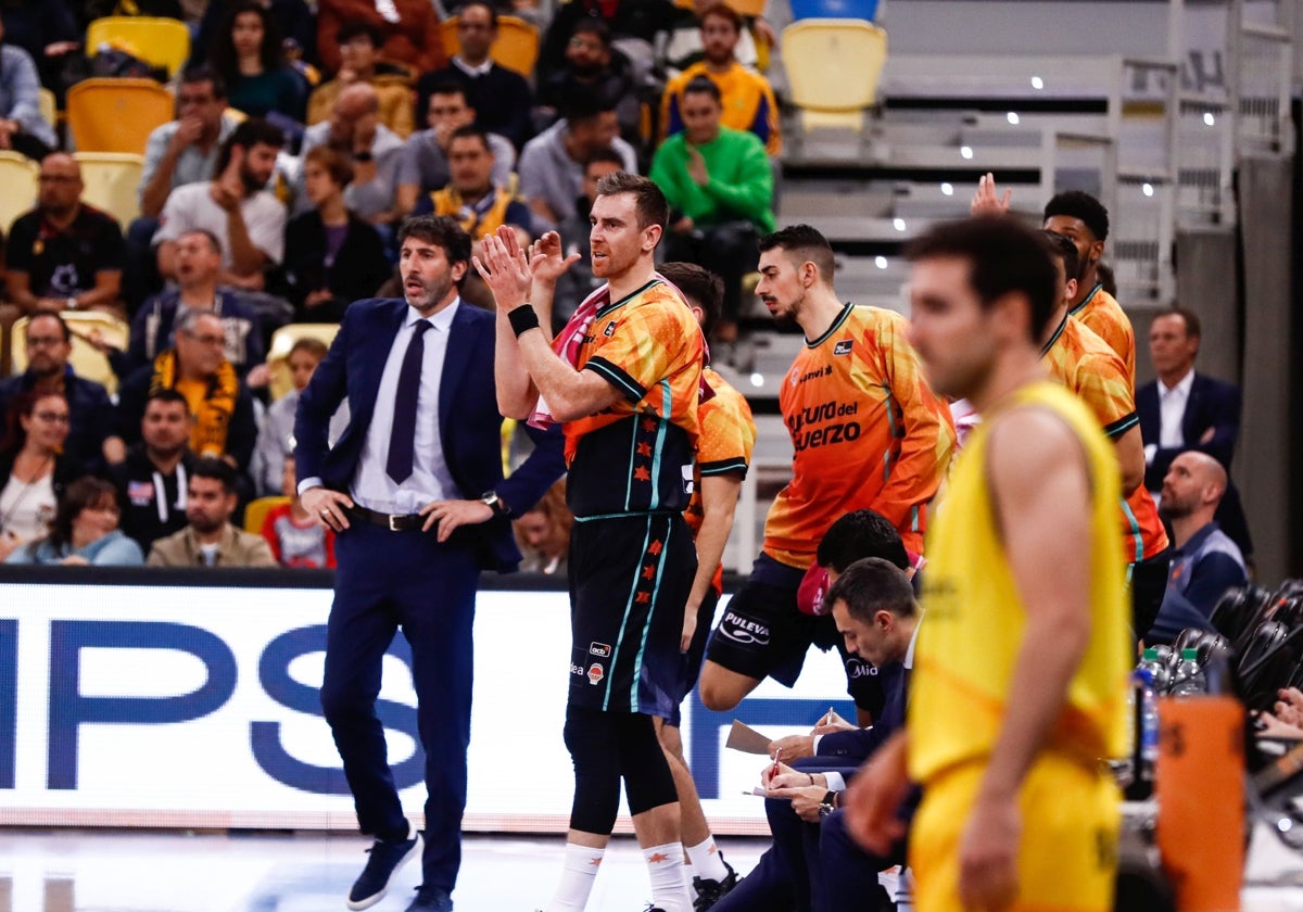 Álex Mumbrú, durante el partido contra el Gran Canaria. Su último en la ACB de taronja.