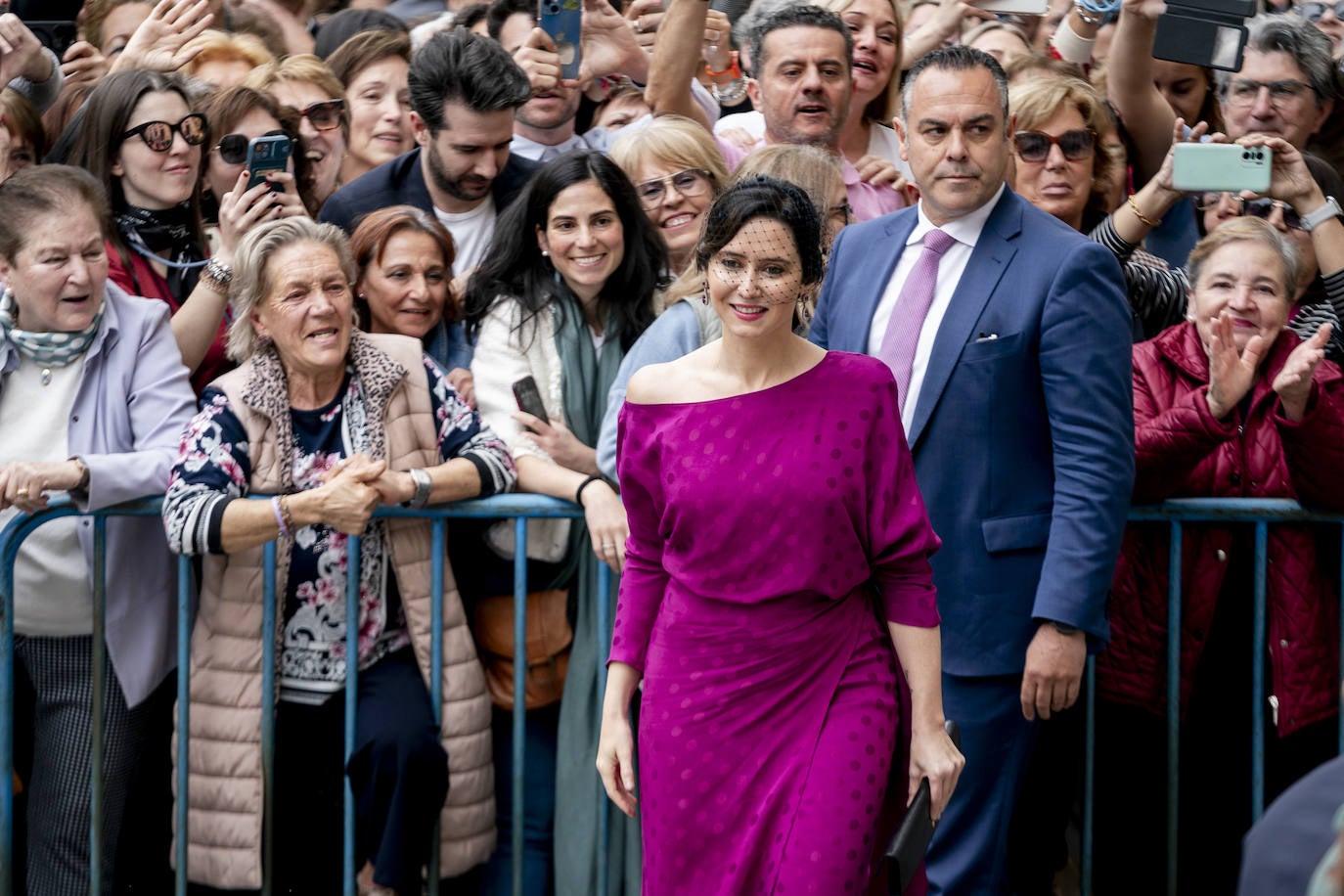 El económico look de Ayuso en la boda de Almeida