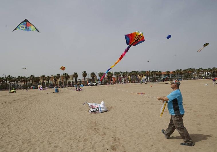 Fotos del festival de cometas en Valencia 2024