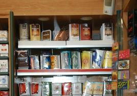 Venta de tabaco en un estanco.