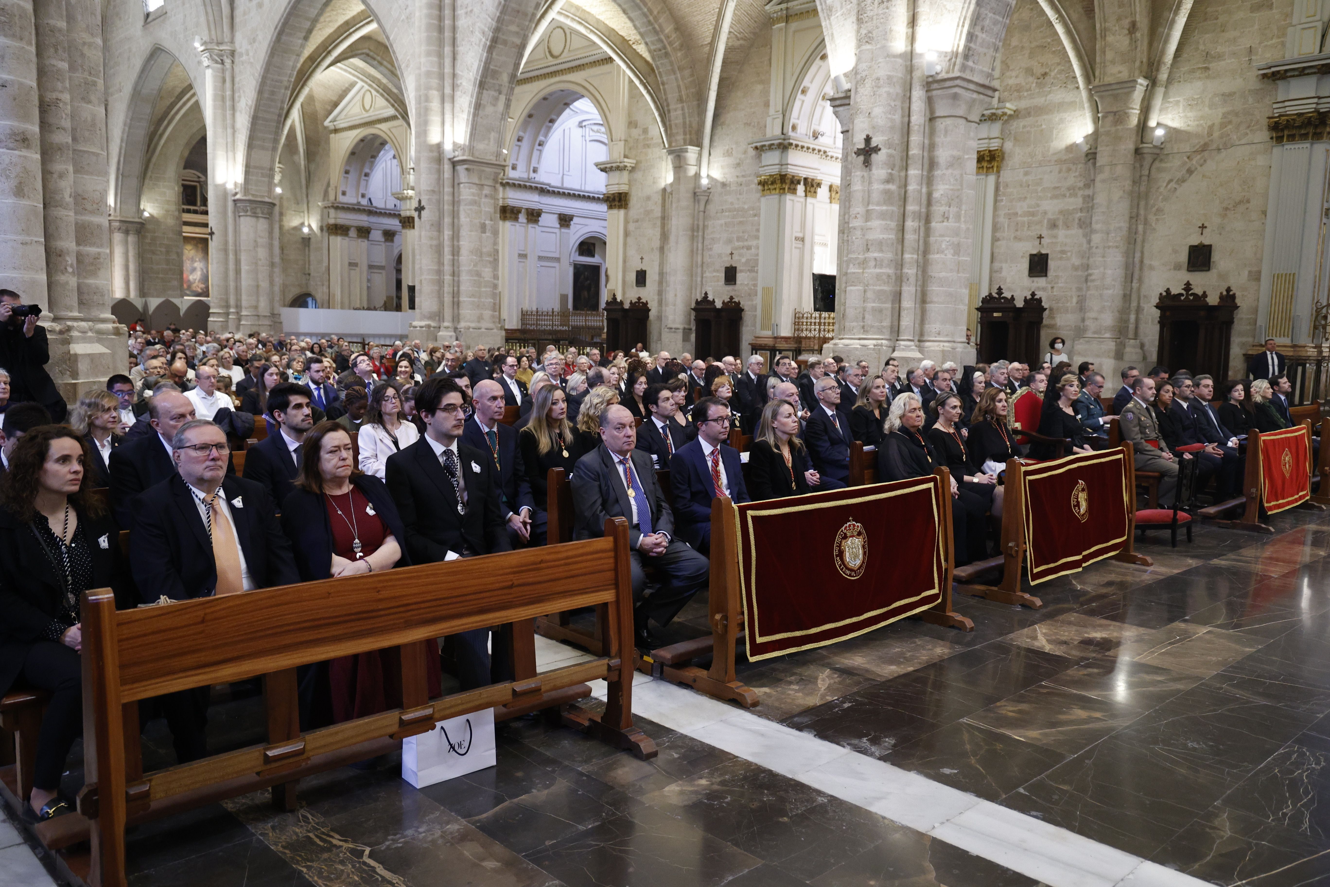 Fotos de la misa en la catedral por la festividad de San Vicente Ferrer