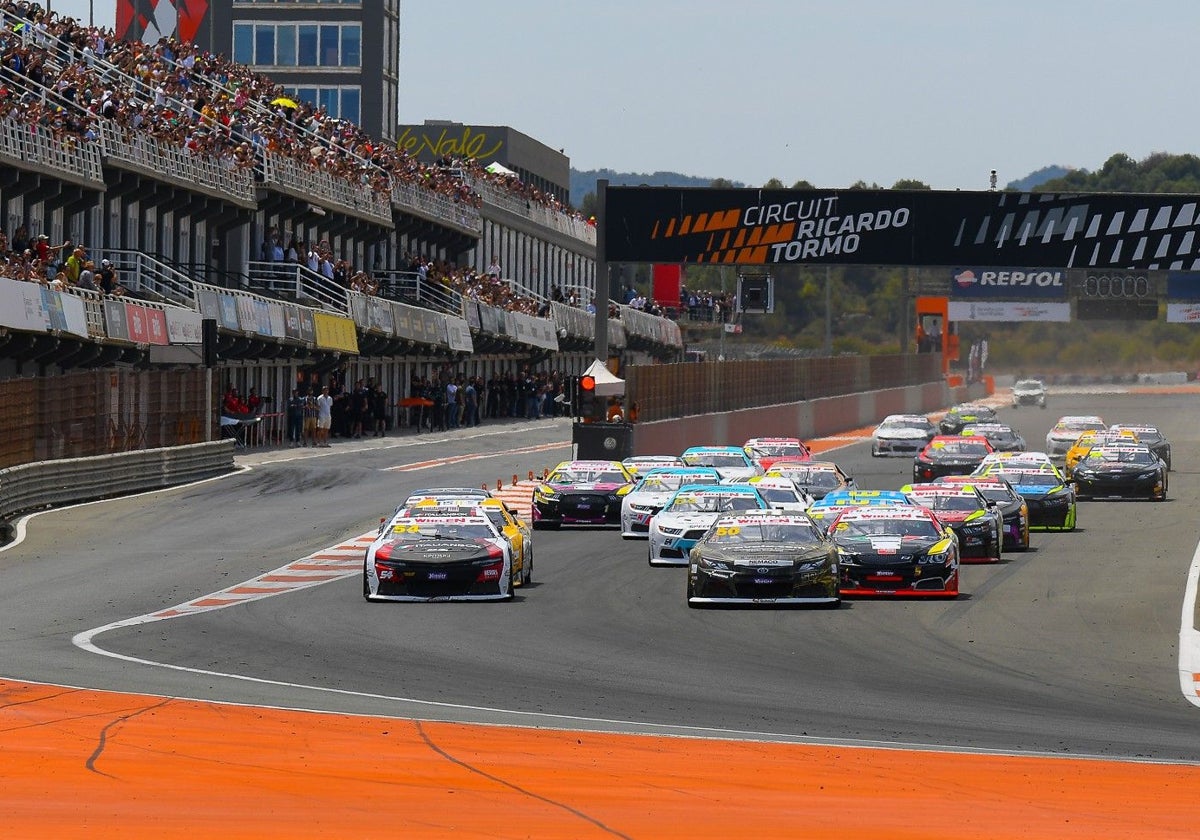 Cheste acoge la única cita en España de la Nascar Europea