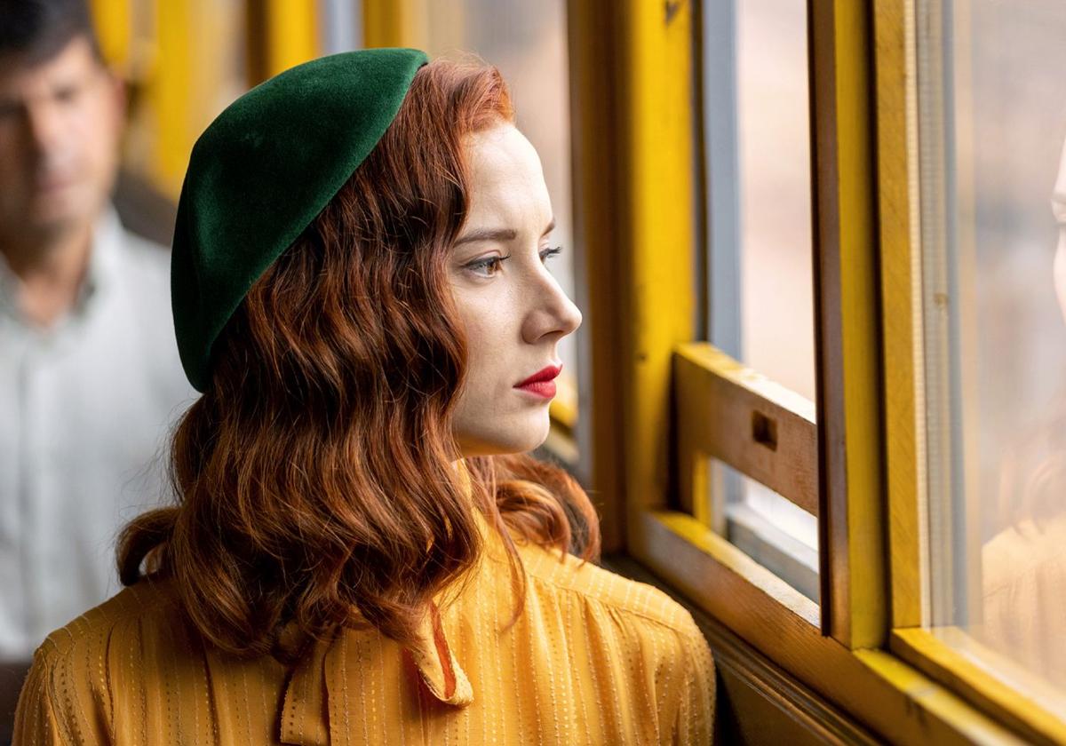 Quién es y qué series y películas ha hecho Aria Bedmar, protagonista de 'Operación Barrio Inglés'