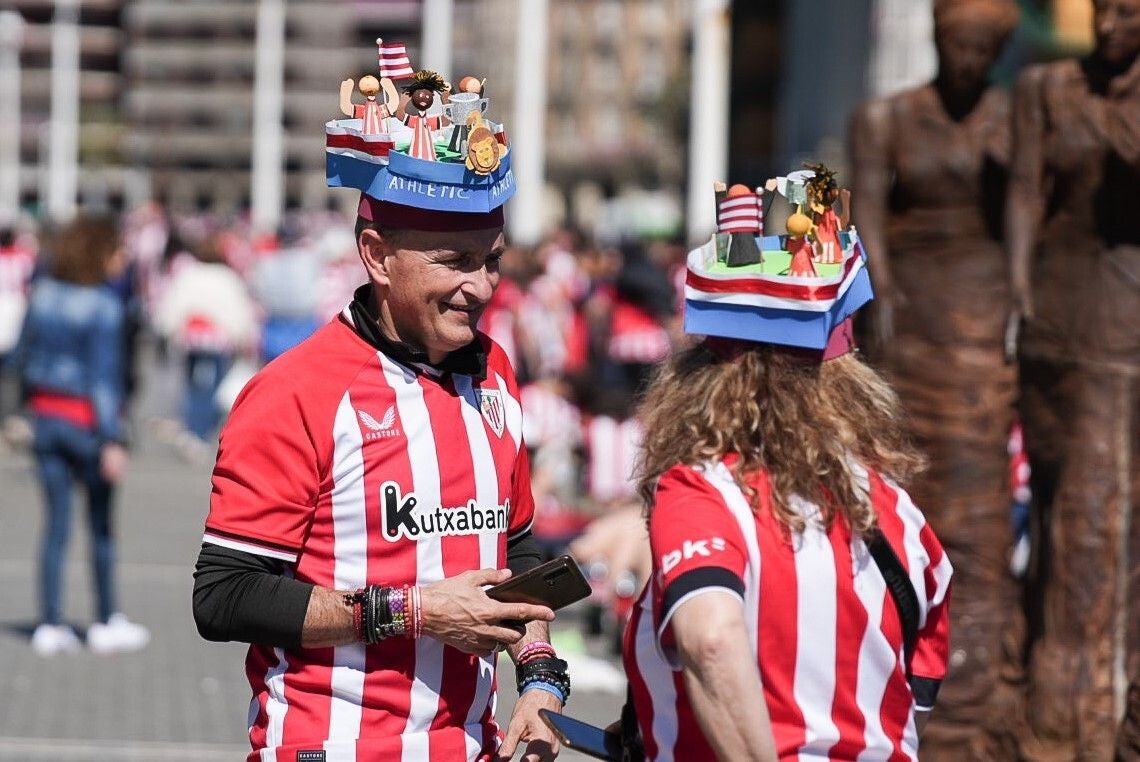 La espectacular fiesta de la gabarra en Bilbao