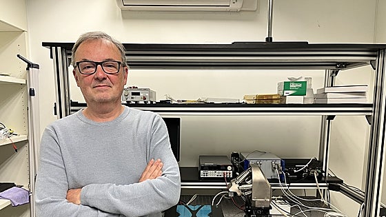 La UPV alumbra un chip único en el mundo por su utilidad para la inteligencia artificial o los drones