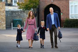 Kate Middleton y Guillermo, junto a sus hijos. Imagen de archivo.