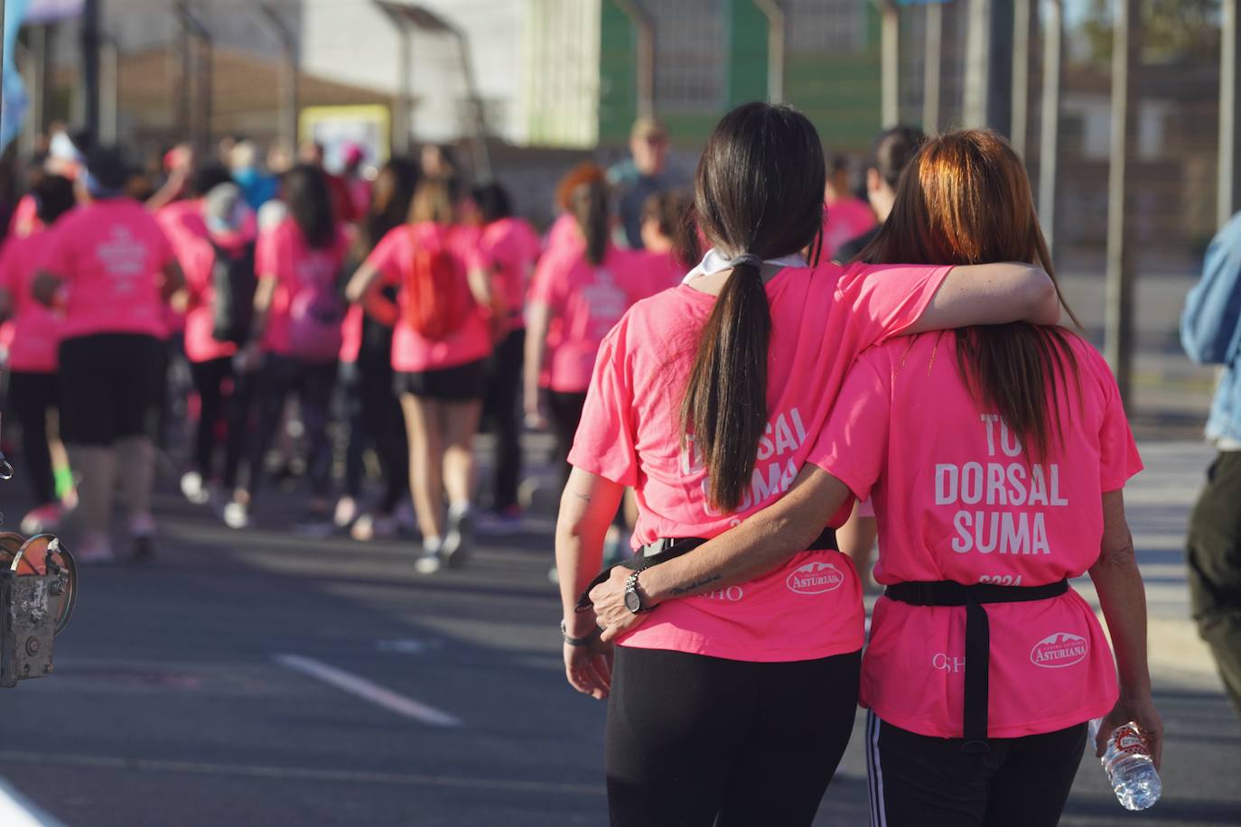 Valencia se tiñe de rosa con la Carrera de la Mujer 2024