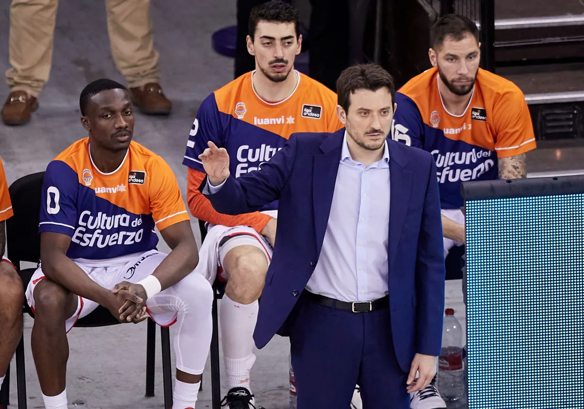 Valencia Basket | Xavi Albert terminará la temporada como entrenador del Valencia  Basket | Las Provincias