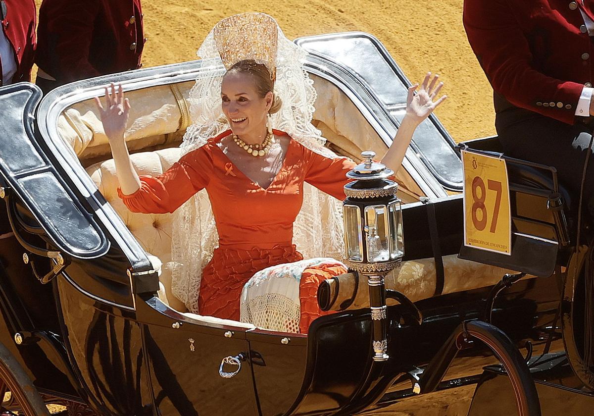 De Eugenia Martínez de Irujo a Eva González: Las famosas más flamencas de la Feria de Abril