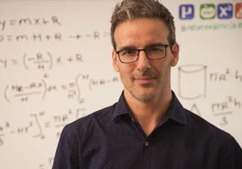 David Calle, ingeniero y profesor en Unicoos, canal educativo en Youtube.