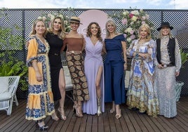 Toti Duart, Andrea Villafañe, Mónica Duart, Sonia Baselga, María José García Padilla y Zdenka Lara.