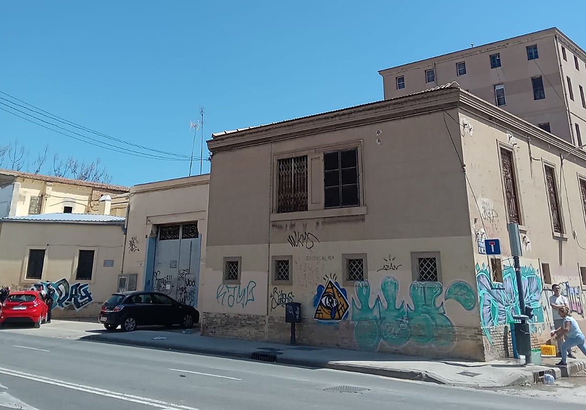 Edificio de la Harinera Belenguer, en la calle San Vicente de Valencia.