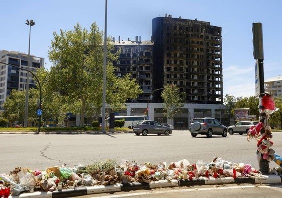 Fotos del edificio de Campanar, dos meses después del incendio