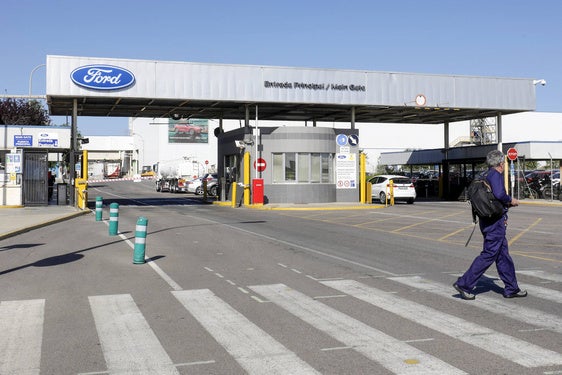 Entrada a la planta de Ford Almussafes.