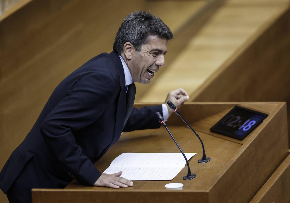 Carlos Mazón, durante una intervención en Les Corts.