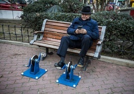 Un jubilado, en un parque.