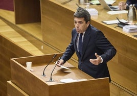 El presidente de la Generalitat, Carlos Mazón el jueves pasado durante la sesión de control.