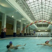 Inauguración de la piscina de Abastos en una imagen de archivo.