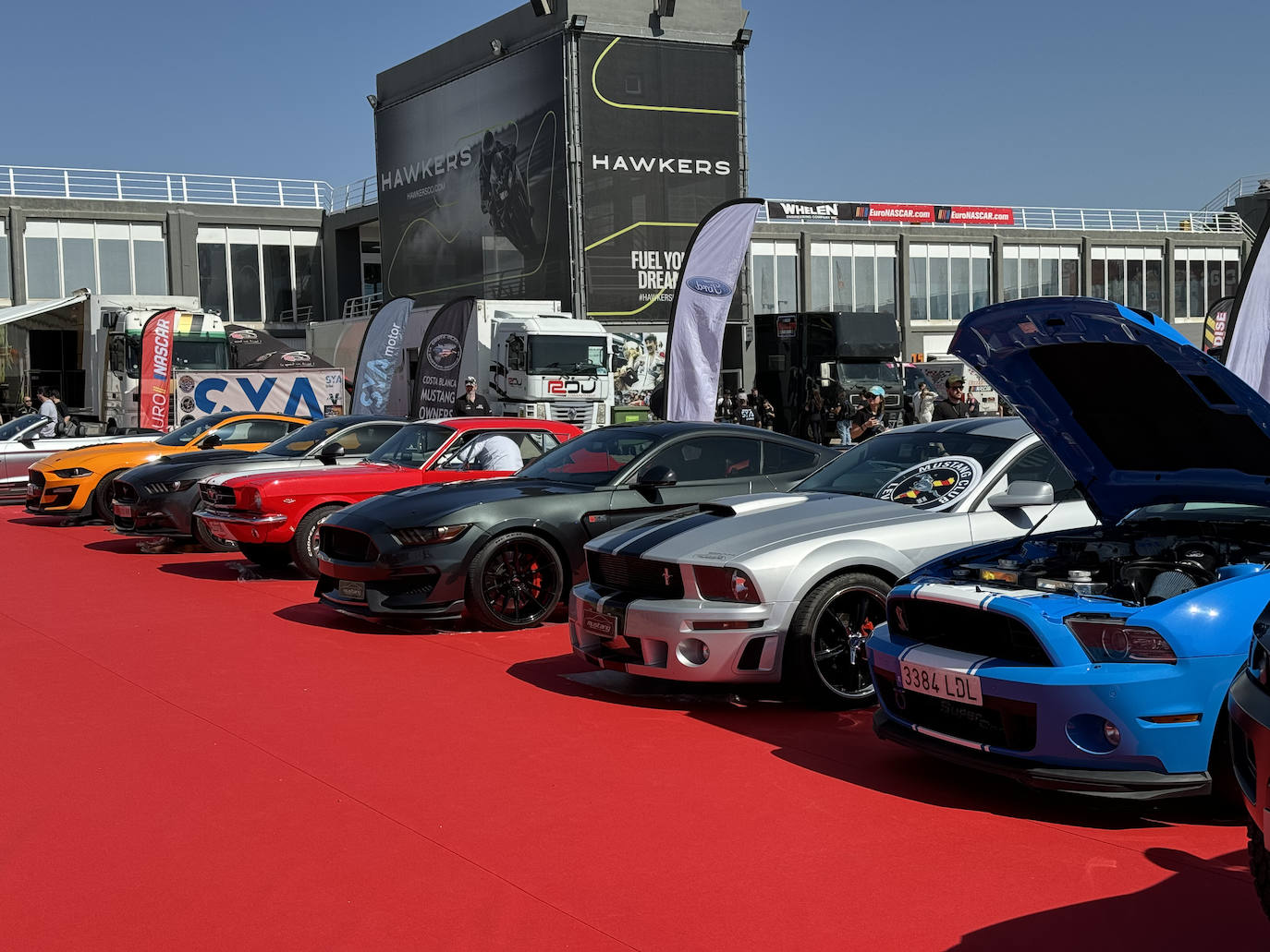 Los mejores coches americanos se citaron en el Circuit Ricardo Tormo